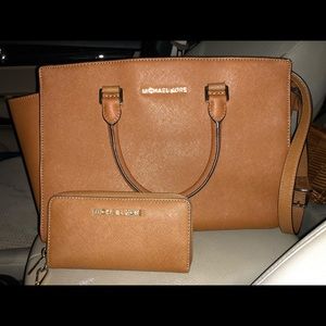 Michael Kors handbag and wallet
